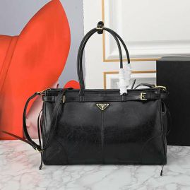 Picture of Prada Lady Handbags _SKUfw156803391fw